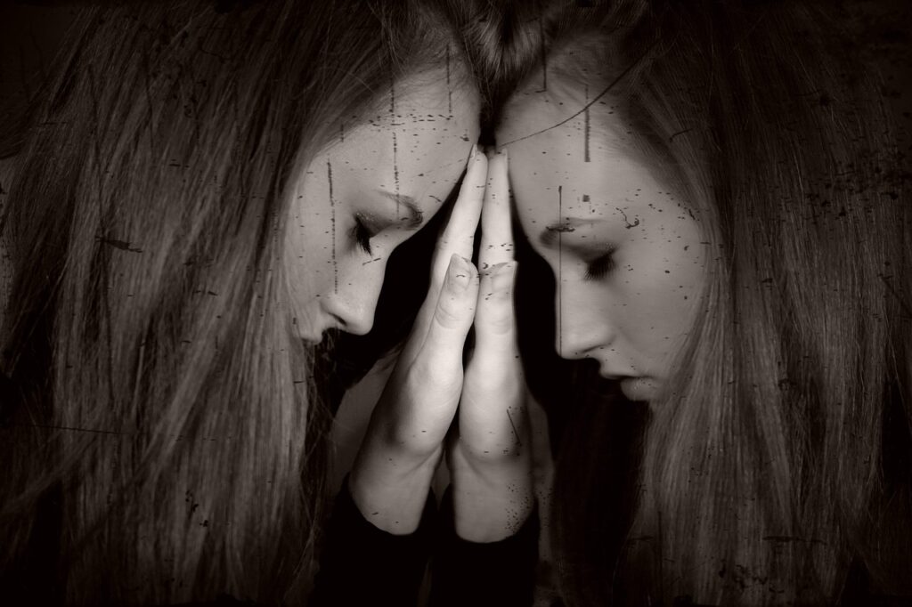 連絡　減る　不安